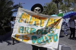 MANIFESTACIÓN . AMBIENTALISTASA