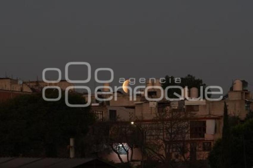 TLAXCALA . LUNA DE SANGRE