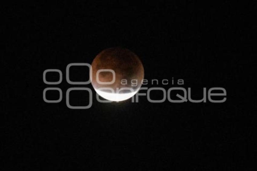 TLAXCALA . LUNA DE SANGRE