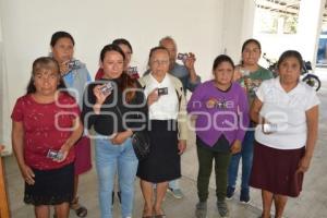 TOCHIMILCO . CREDENCIALES ARTESANOS