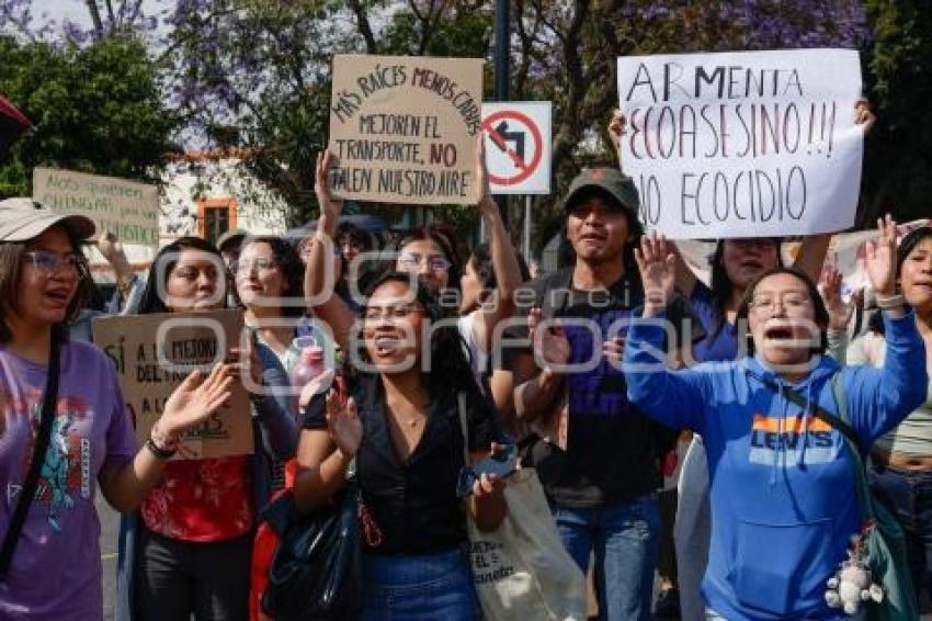 MANIFESTACIÓN . AMBIENTALISTAS