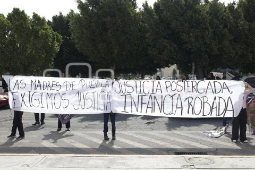 MANIFESTACIÓN . VIOLENCIA VICARIA 