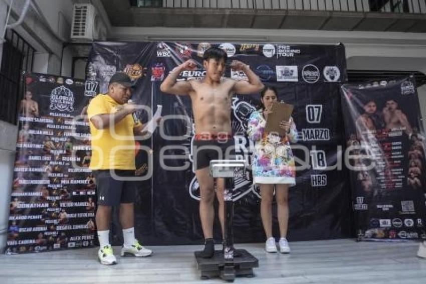 GLORIA EN EL RING . CEREMONIA DE PESAJE