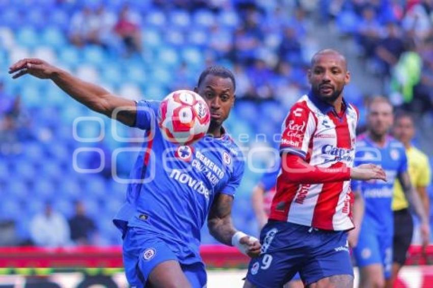 FÚTBOL . CRUZ AZUL VS SAN LUIS