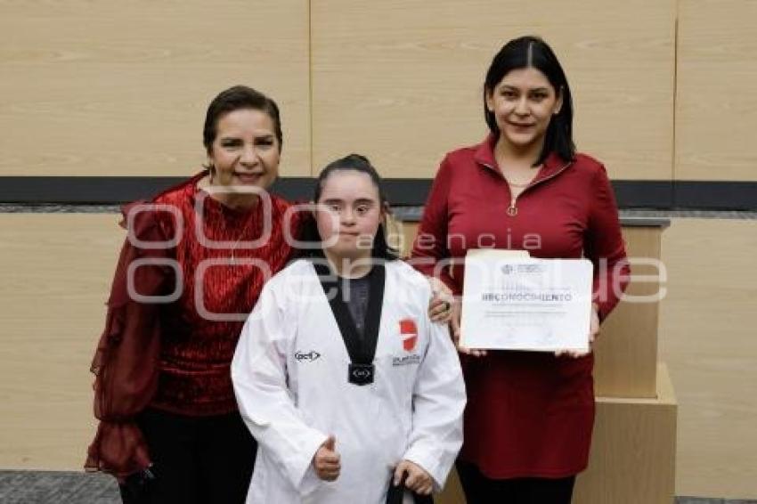 CONGRESO . RECONOCIMIENTO DEPORTISTA