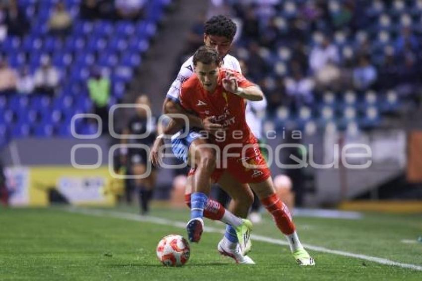 FÚTBOL . CLUB PUEBLA VS NECAXA