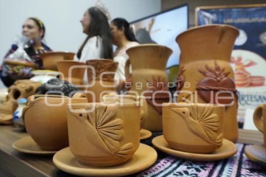 CONGRESO . FERIA ARTESANAL TENEXTATILOYAN