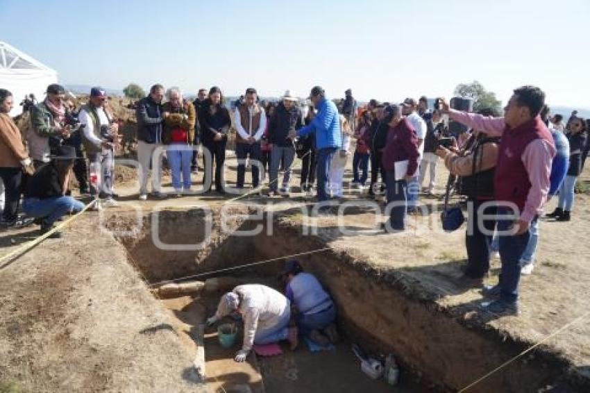 TLAXCALA . SITIO ARQUEOLÓGICO TETETL - HUATLI