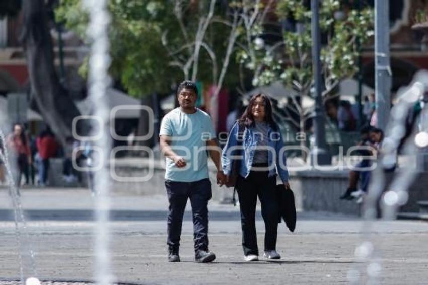 ZÓCALO . FUENTES DANZANTES