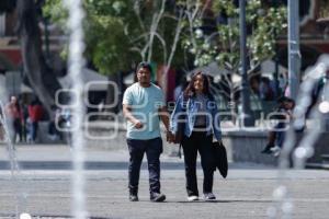 ZÓCALO . FUENTES DANZANTES