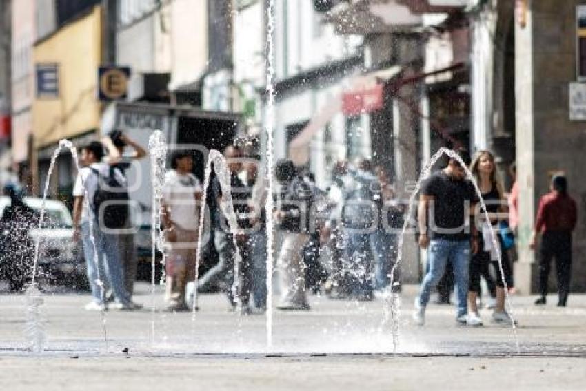 ZÓCALO . FUENTES DANZANTES