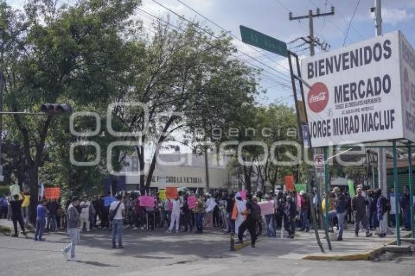 MANIFESTACIÓN MERCADO MORELOS