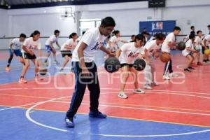 AYUNTAMIENTO . CLÍNICA JR NBA