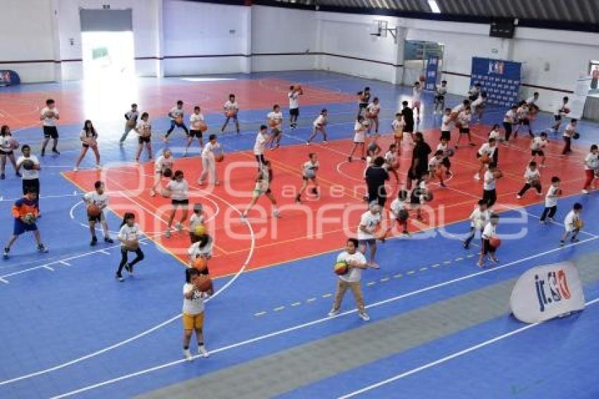 AYUNTAMIENTO . CLÍNICA JR NBA