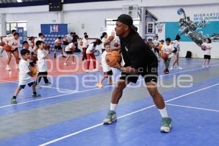 AYUNTAMIENTO . CLÍNICA JR NBA