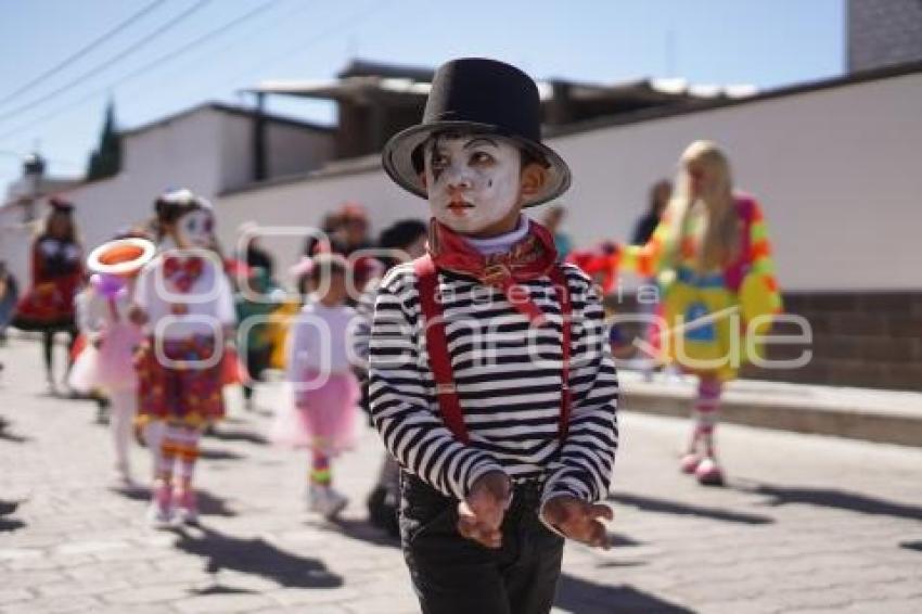 TLAXCALA . DESFILE BENITO JUÁREZ