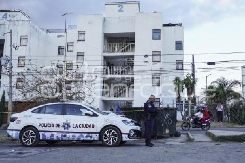 NOTA ROJA . FETO HUMANO