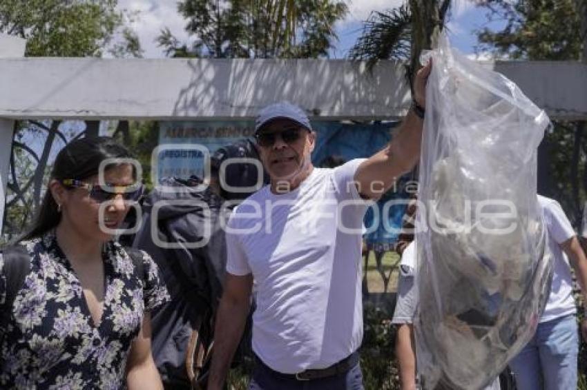 MANIFESTACIÓN . AMBIENTALISTAS