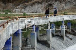 RÍO ATOYAC . PASO DE LOS GALLOS